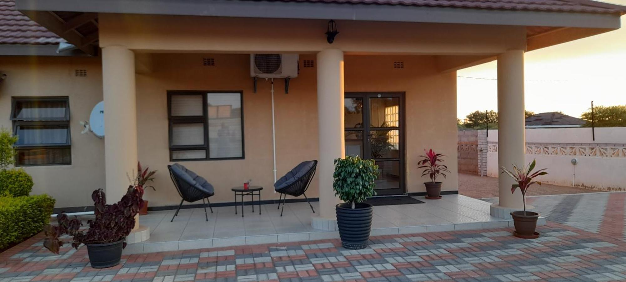 Rest & Digest Bed and Breakfast Serowe Buitenkant foto